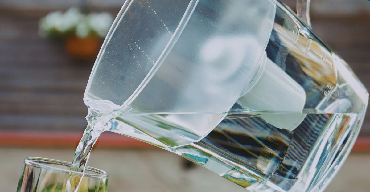 You are currently viewing Gdzie wyrzucać filtr do wody? Segregacja odpadów Polska 2026