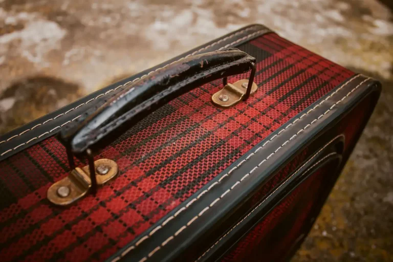 Read more about the article Gdzie wyrzucić walizkę?